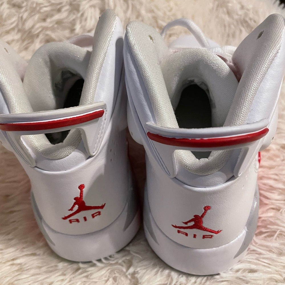 Kids' 6-17-23 Basketball Sneaker
JORDAN - Picture 3 of 7